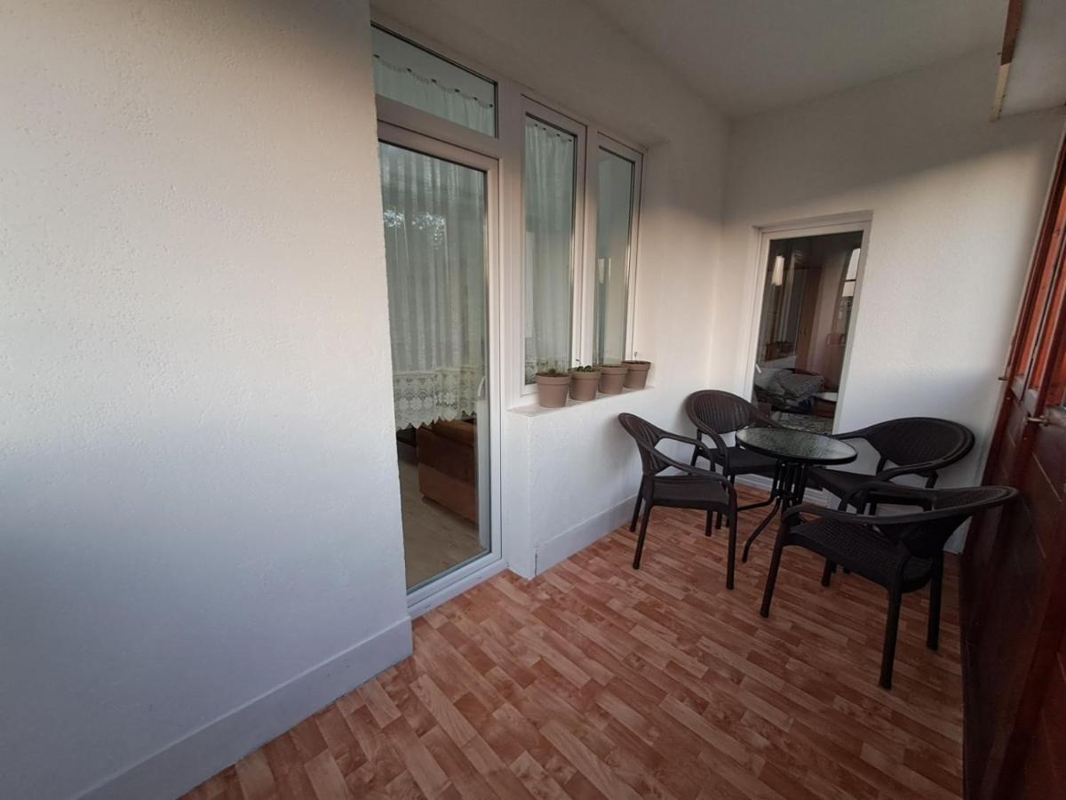 Crno Jezero Apartment *