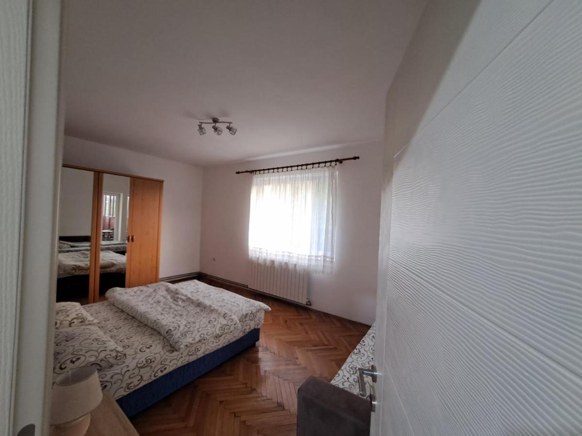 Апартаменти Crno Jezero *